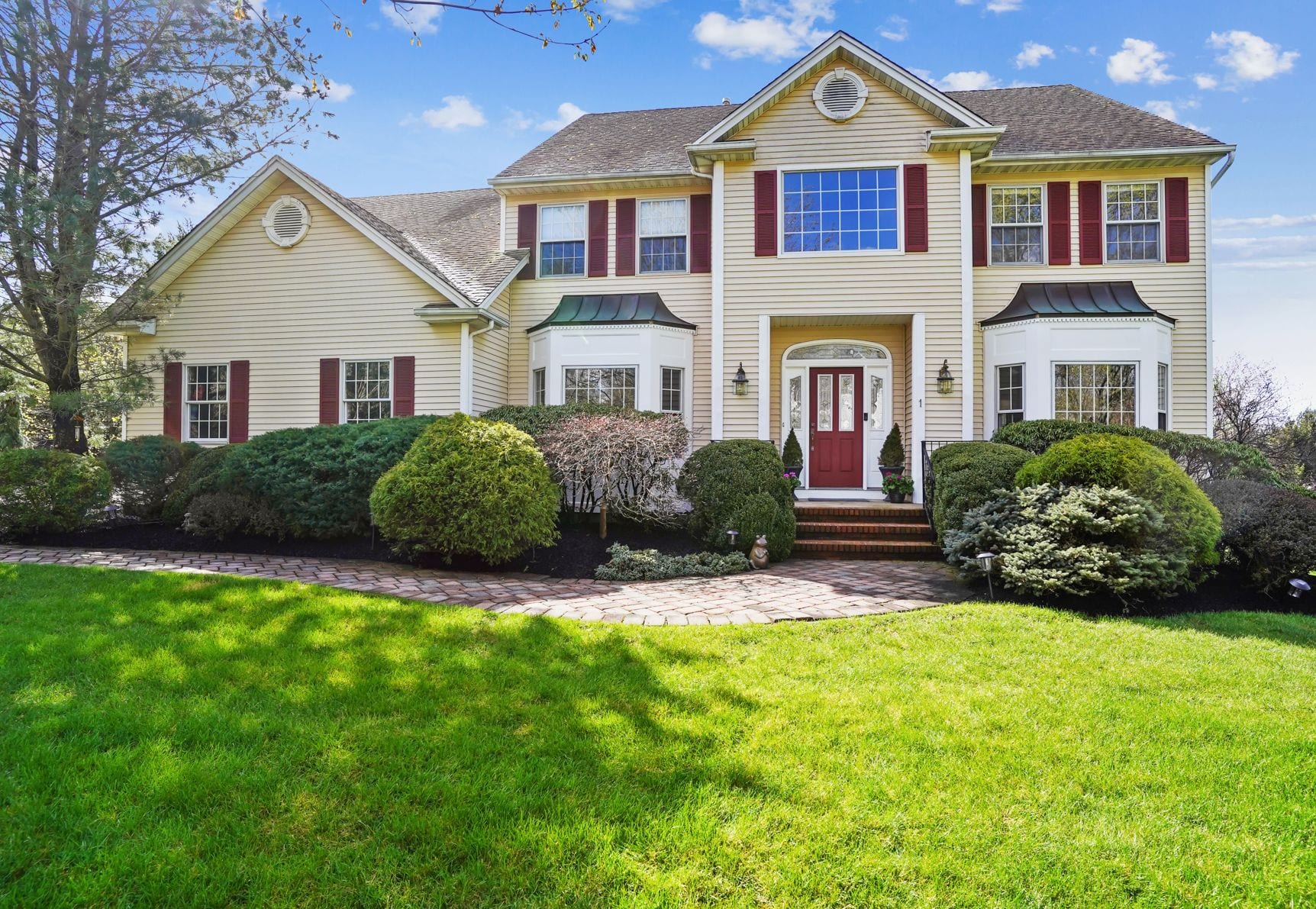 1 Jordanna Ct, Bedminster, NJ 07921